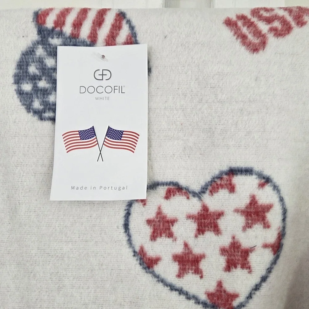 Docofil USA Hearts Patriotic Day Throw Blanket 51x67 July 4th Made in Portugal